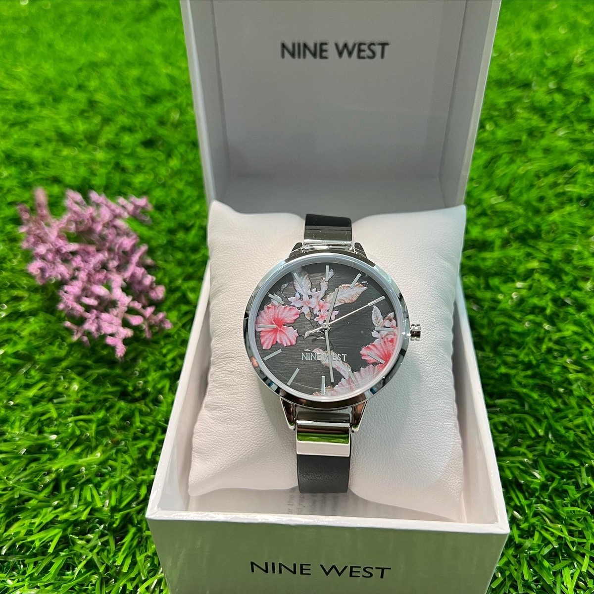 Nine West Floral Dial Strap Watch - black (NW/001)