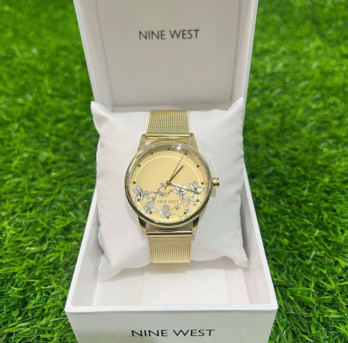 Nine West Mesh Bracelet Watch w/ Floral Dial - gold (NW/016)