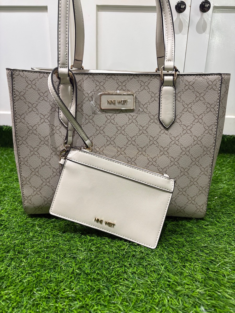 Nine West (Keifer) Tote w/ wristlet: mushroom logo