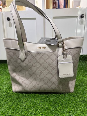 Nine West (Lior) Tote with card pouch - mushroom logo/milk