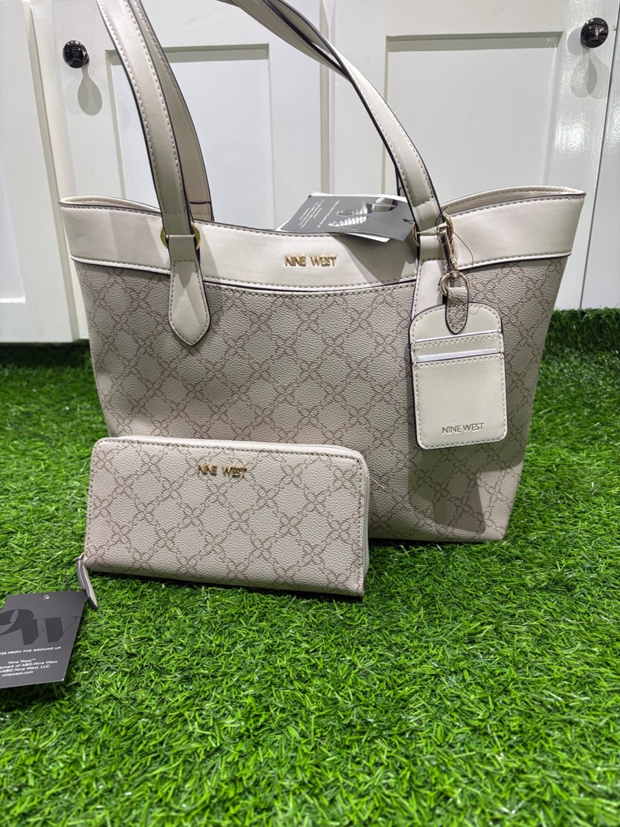 Nine West Combo - mushroom/milk logo