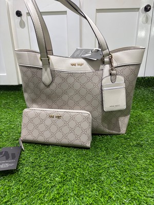 Nine West Combo - mushroom/milk logo