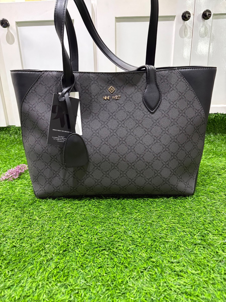 Nine West Tote - black/logo