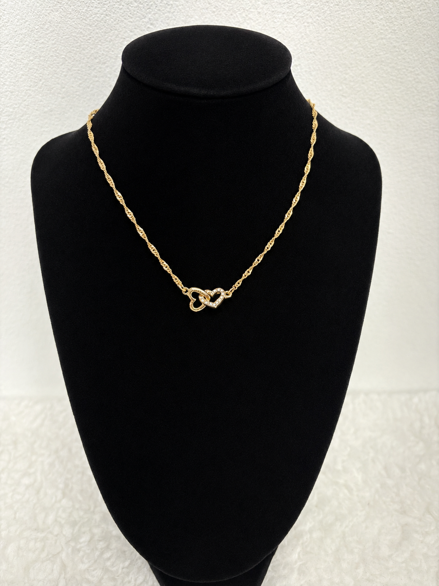 Guess Heart Interlock Necklace - gold (GUE-JLRY/006)
