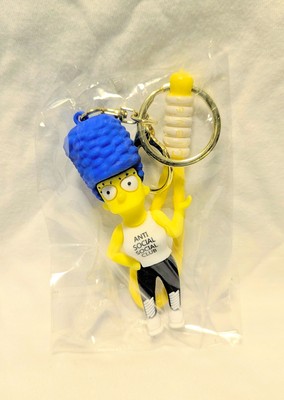 Keychain Simpson's figure.