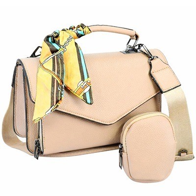 bolsito beige con monedero