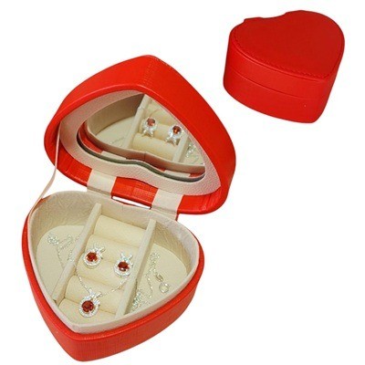 Juego de plata con joyero