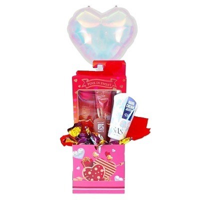 Arreglo con cosméticos