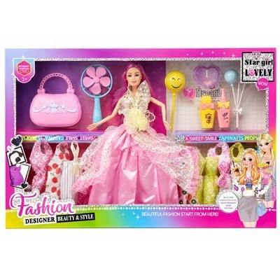 Set muñeca con accesorios