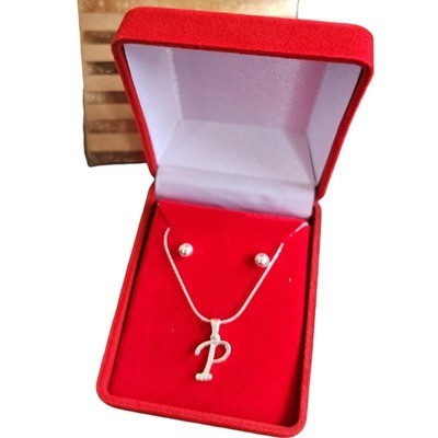 Juego de plata. Inicial P