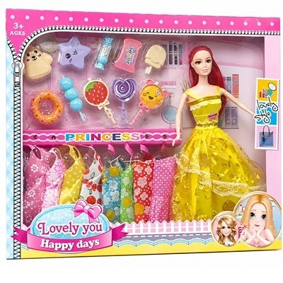 Set muñeca con accesorios