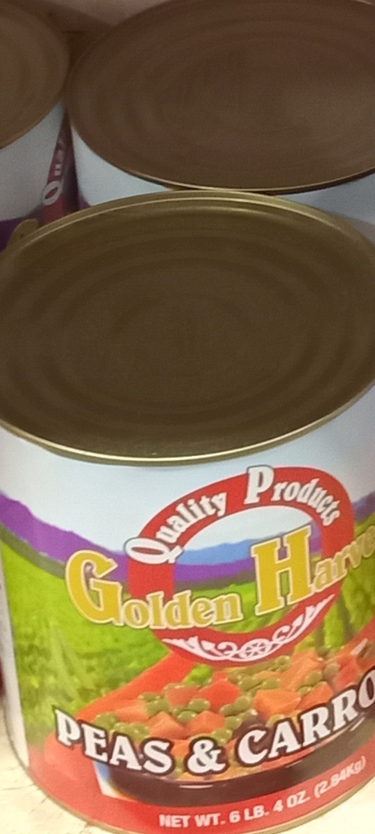 Premium canned peas and carrot