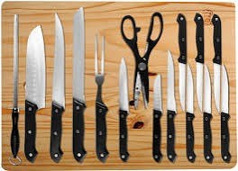 Cutlery set with wooden cutting board 16 piece block