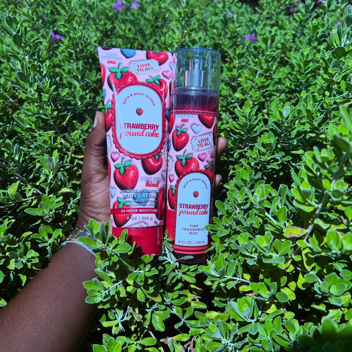 Bath & Body Works- Strawberry PoundCake Set