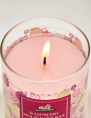 Bath & Body Works -Raspberry Holiday Pie Bar Candle