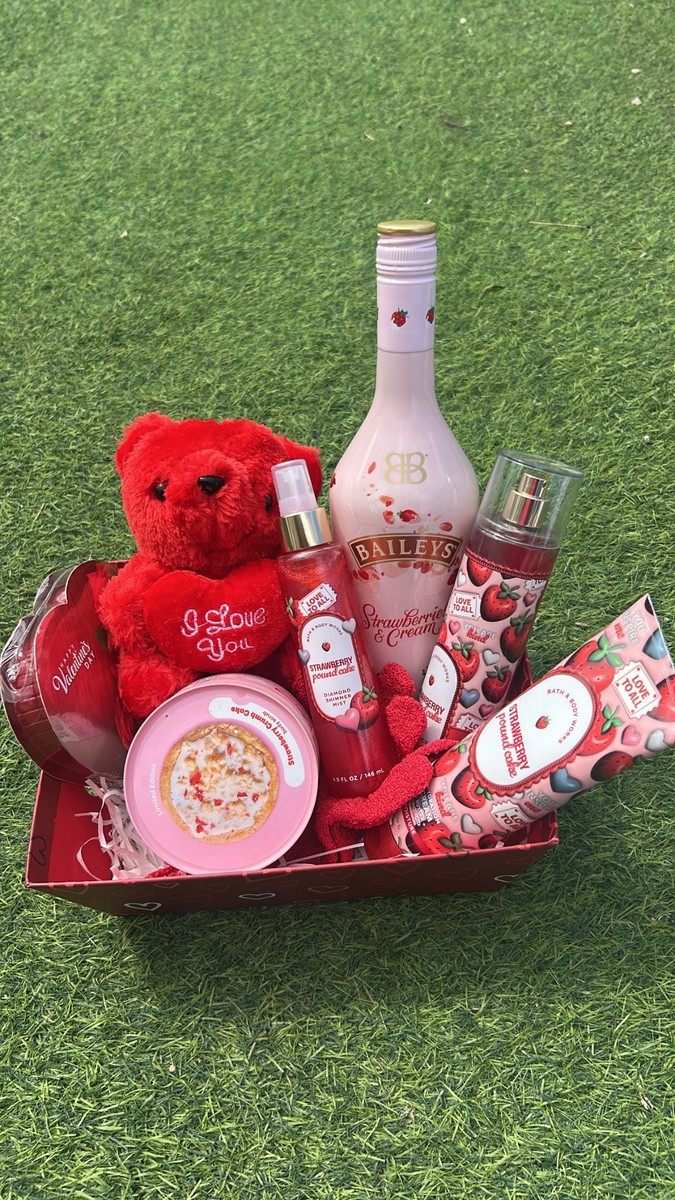 Valentines day Strawberry Gift Set