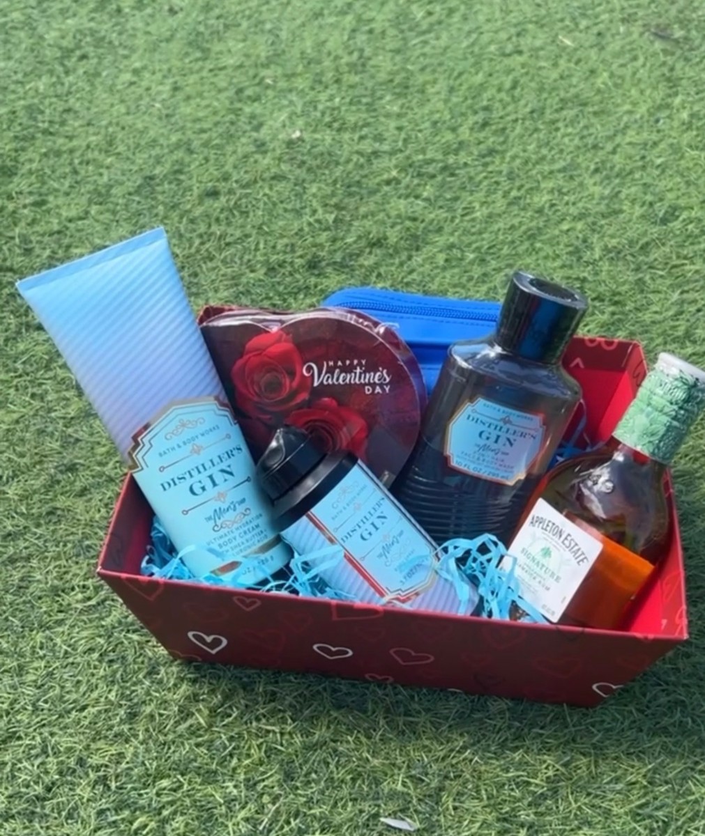 Distillers Gin Men Gift basket