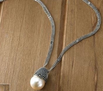 Tang & Song White Mother of Pearl Sterling Silver Necklace