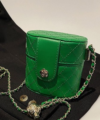 KEYON Green Diamond-Stitch Bucket Bag