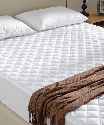 Cheer Collection White quilted Waterproof Mattress Pad