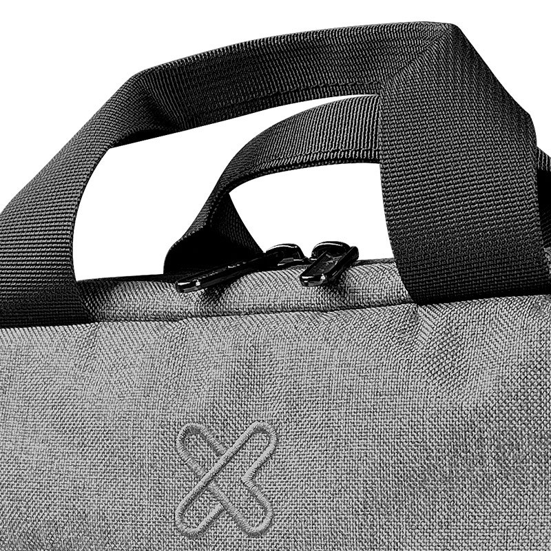 Klip Xtreme - Notebook carrying case - 15.6"- BLACK & GRAY