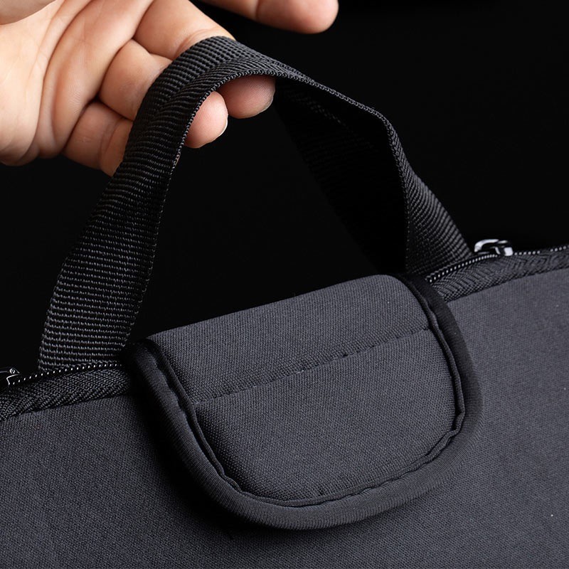 Klip Xtreme KNS-330 NeoShield - Notebook sleeve - 15.6" - BLACK