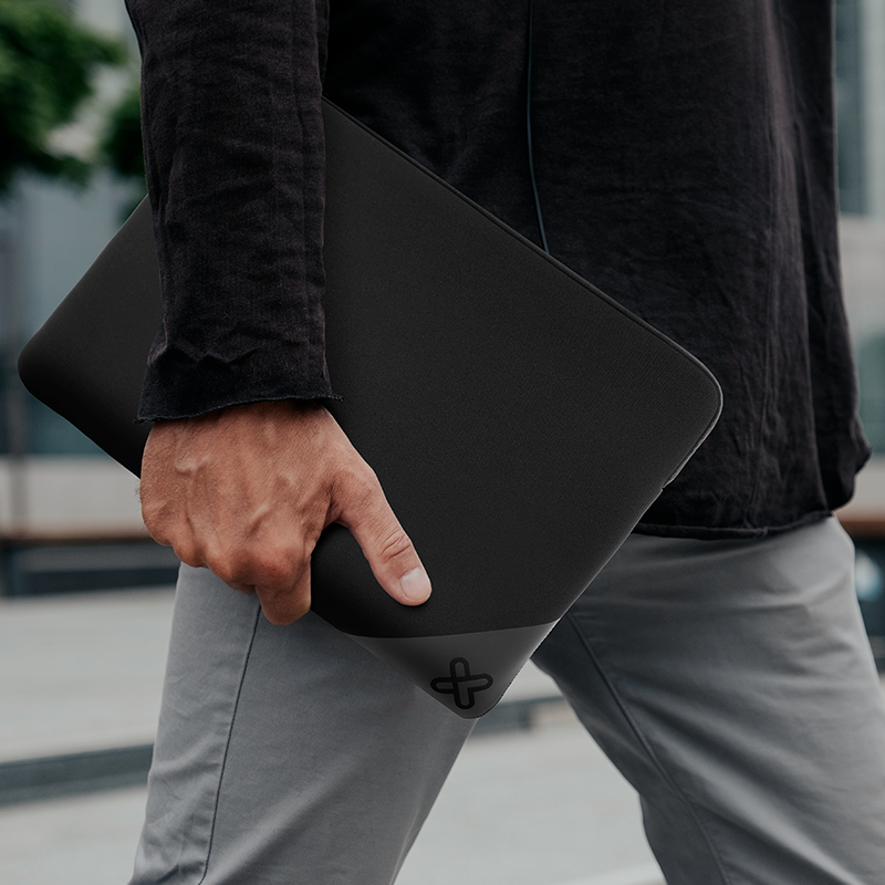 Klip Xtreme NeoActive KNS-120 - Notebook sleeve - 15.6" - BLACK