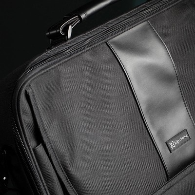 Klip Xtreme KNC- 040 Classic Lite Laptop Case - Notebook carrying case - 15.4" - BLACK