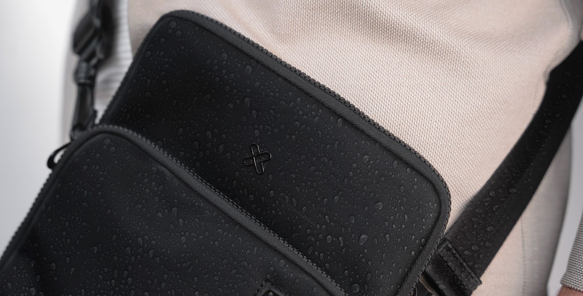 Klip Xtreme KTS-500 - Shoulder bag - Black (12 in Tablet Sleeve)