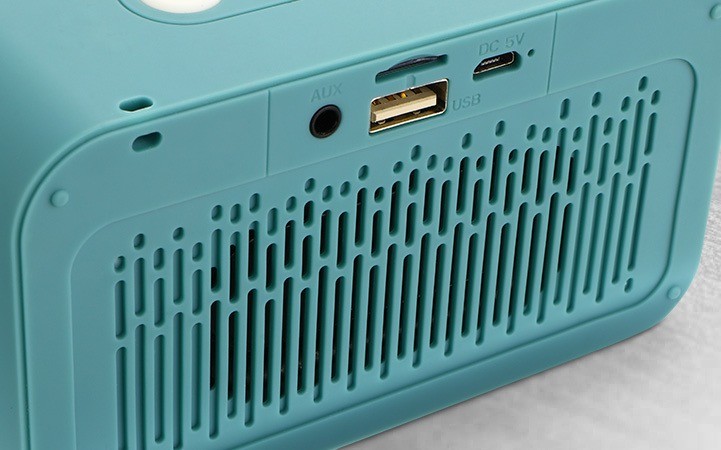 Xtech XTS-615 Anthrax Wireless Speakers - Aqua - Built-in microphone
