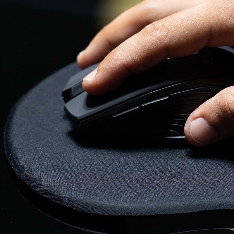 Klip Xtreme KMP-100 Gel Mouse Pad - Mouse pad with wrist pillow - black