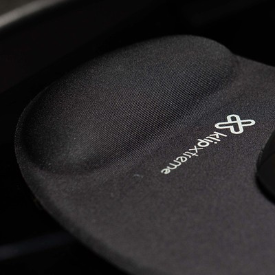Klip Xtreme KMP-100 Gel Mouse Pad - Mouse pad with wrist pillow - black