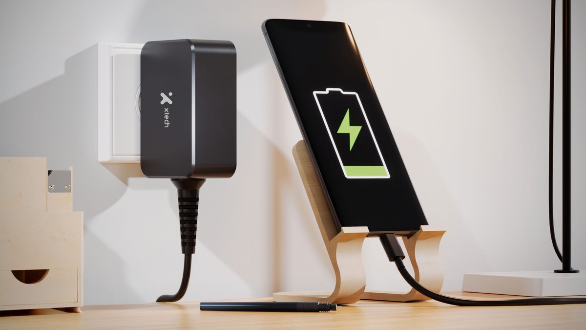 Xtech - 65W GaN USB-C® Power adapter - voltage 110/240VCA Xtech plug NEMA 1-15P 5.9ft XTC-230