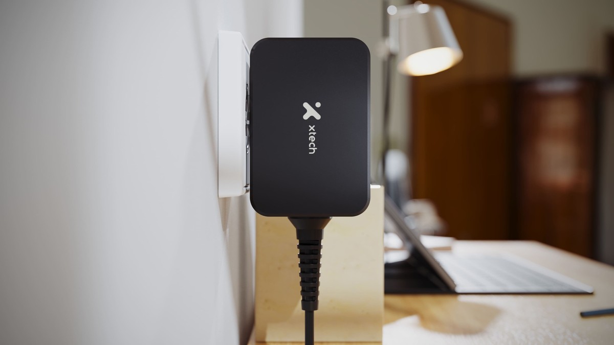 Xtech - 65W GaN USB-C® Power adapter - voltage 110/240VCA Xtech plug NEMA 1-15P 5.9ft XTC-230