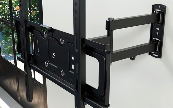 Xtech - Wall mount bracket - Tilt/Swivel 32-55"