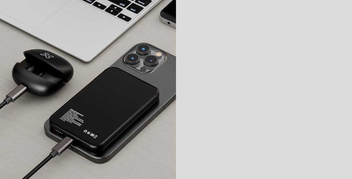 Klip Xtreme - Power bank - 24 pin USB-C Klip Xtreme Lithium polymer For Smartphones Wireless Charging