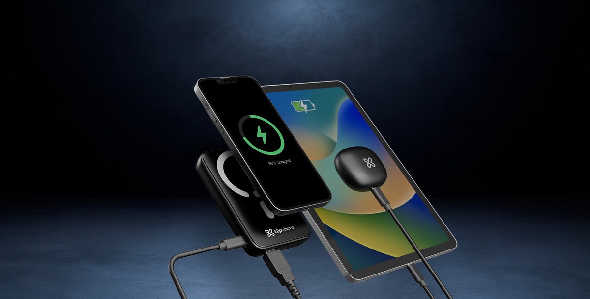 Klip Xtreme - Power bank - 24 pin USB-C Klip Xtreme 4 pin USB Type A / 24 pin USB-C Lithium polymer For Universal Display Wireless charging