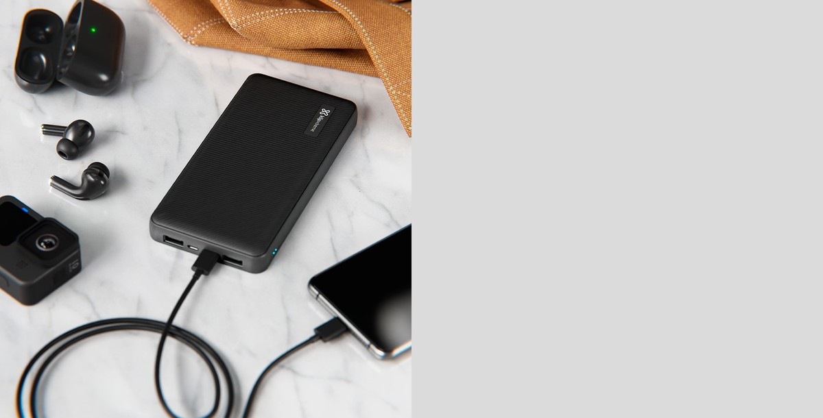 Klip Xtreme - Power bank - 24 pin USB-C / 5 pin Micro-USB Type B Klip Xtreme 24 pin USB-C / 2 x 4 pin USB Type A Lithium polymer For Smartphones 20.000 mAh
