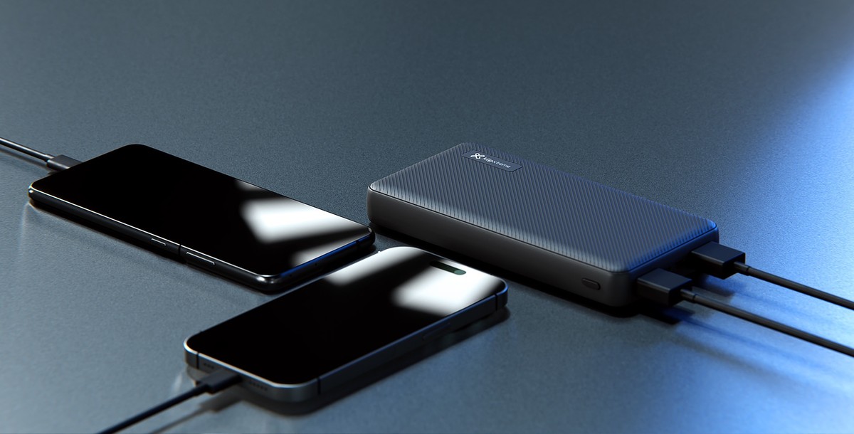 Klip Xtreme - Power bank - 24 pin USB-C / 5 pin Micro-USB Type B Klip Xtreme 24 pin USB-C / 2 x 4 pin USB Type A Lithium polymer For Smartphones 20.000 mAh