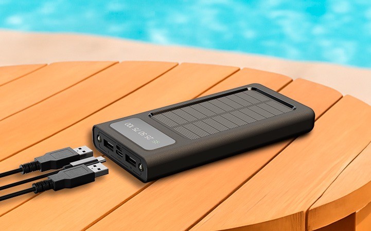 Xtech XPB-100 - Solar Power Bank - 24 pin USB-C / 4 pin USB Type A / 5 pin Micro-USB Type A Xtech 24 pin USB-C / 4 pin USB Type A / 5 pin Micro-USB Type A Lithium ion polymer For Universal built-in charg cables10,000mAh