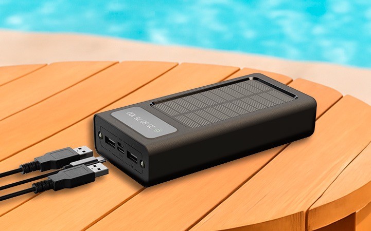 Xtech XPB-200 - Solar Power Bank - 24 pin USB-C / 4 pin USB Type A / 5 pin Micro-USB Type A Xtech 24 pin USB-C / 4 pin USB Type A / 5 pin Micro-USB Type A Lithium ion polymer For Universal built-in charg cables20,000mAh