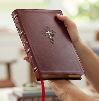 Bible  | RSV2CE Thinline Bible, Large Print  |  Revised Standard Version 2nd Catholic Edition  | 1 Available