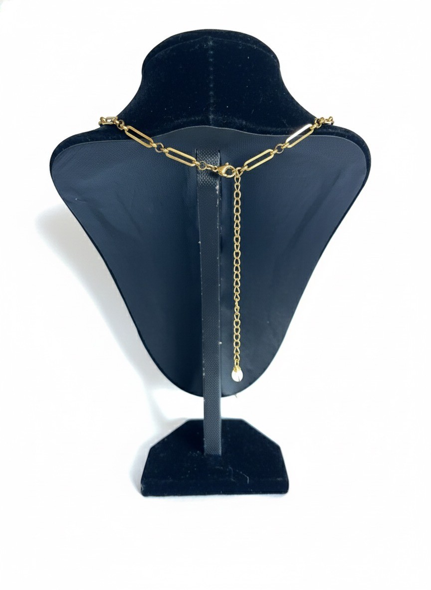 Pendulum Pearl Chain Necklace