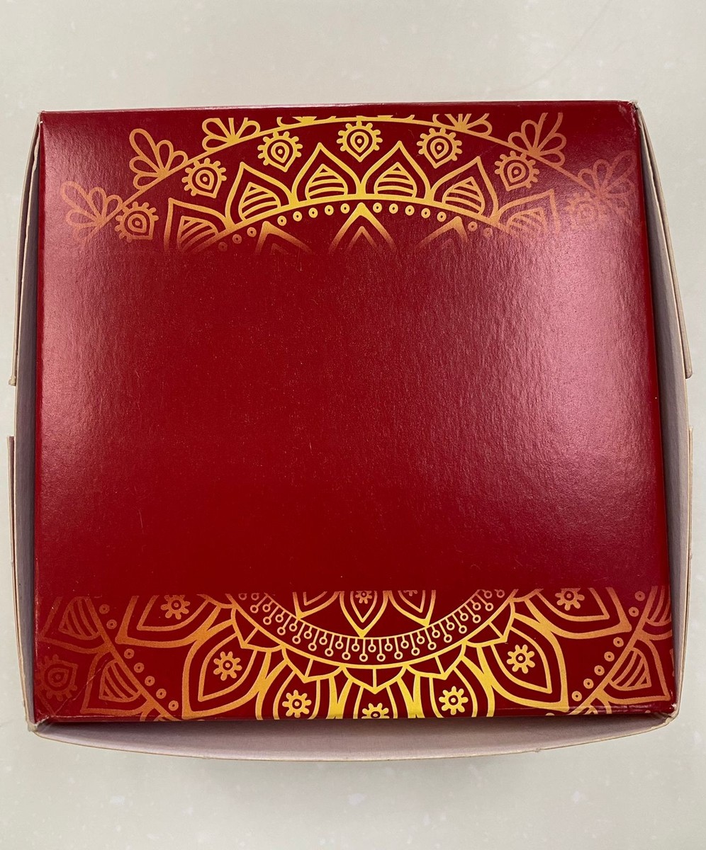 Burgundy & Gold Divali -4x4
