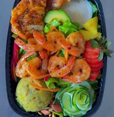 Leslie's Cuisine (Signature Salad)