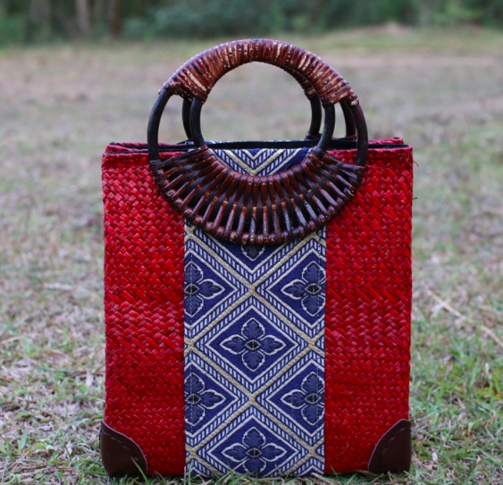 #B005 handmade weave Rattan Straw Basket Beach Bag Bamboo tote bag