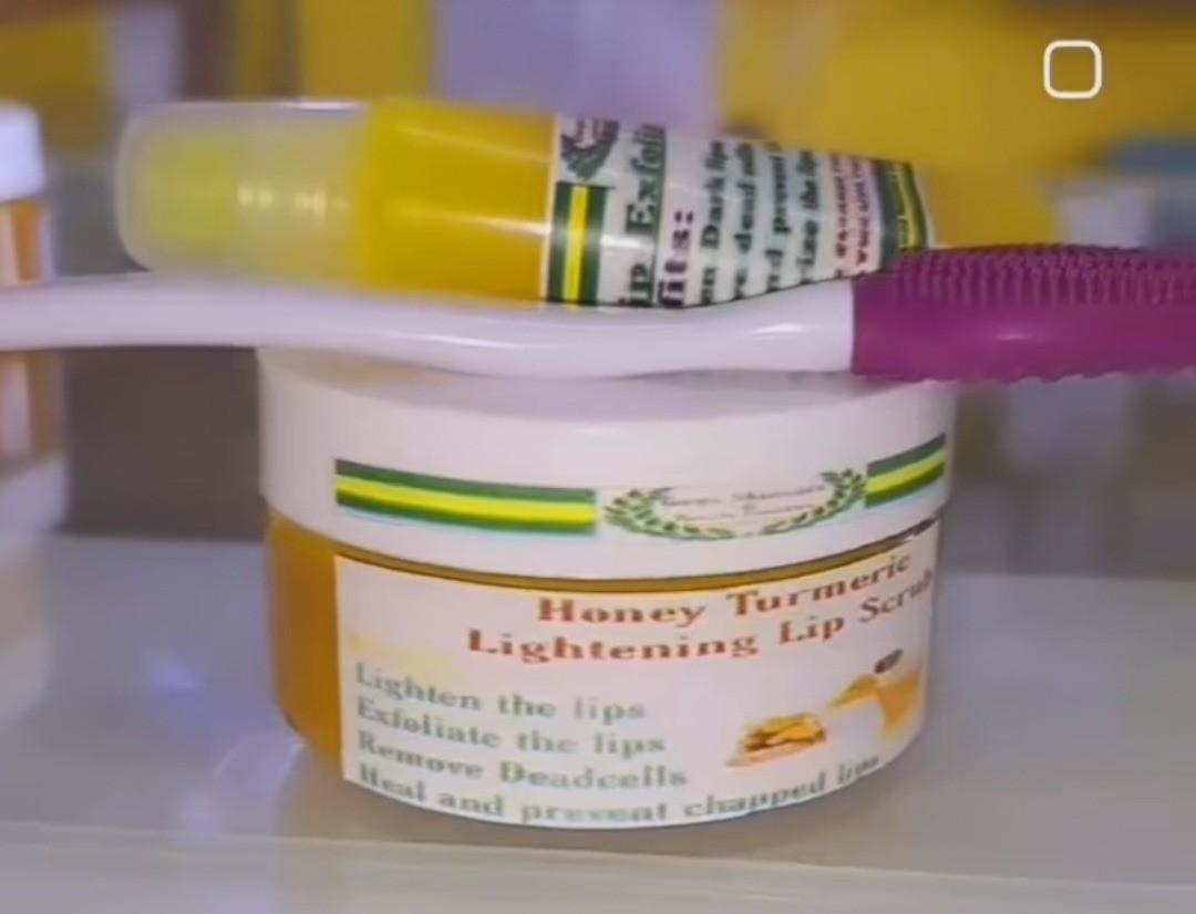 Mega lip lightening kit