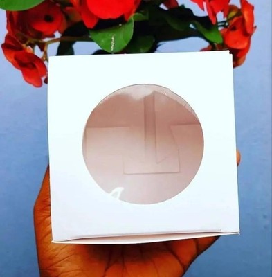 Single white cupcake box with window (without holder)