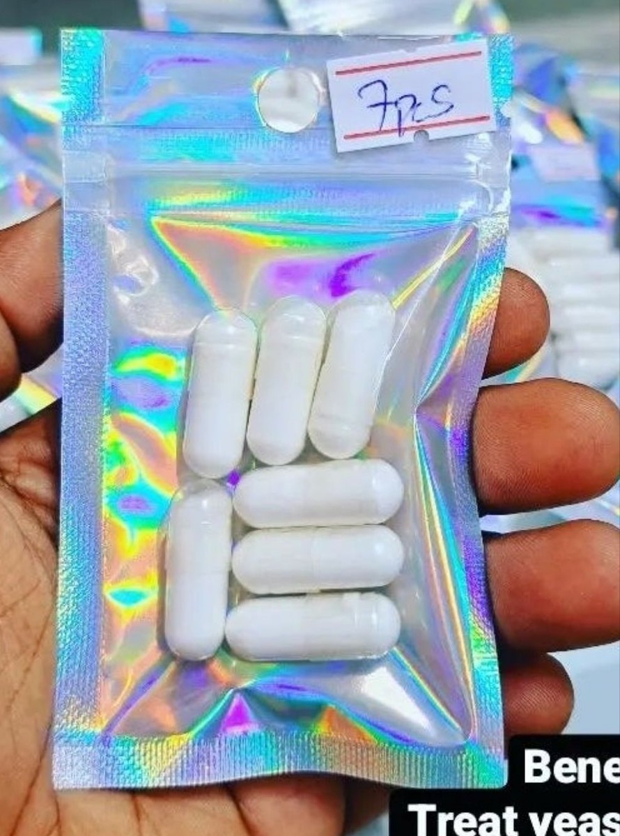 2.3x3.9 Silver ziplock pouch with hang hole