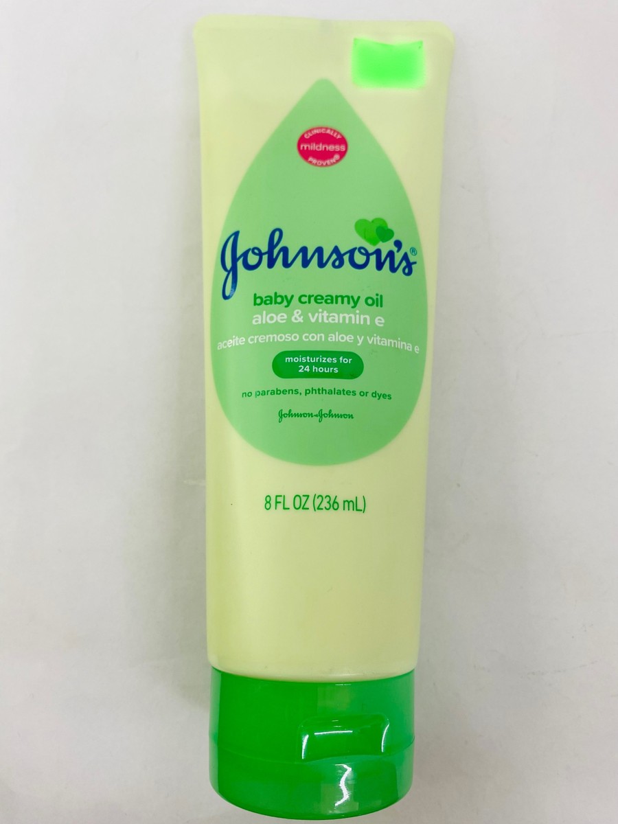 Johnson's Baby Creamy Oil Aloe & Vitamin E 236ml